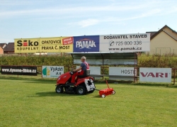 Provzdušňovač trávníku VARI PT-1000